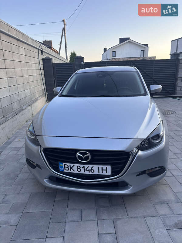 Mazda 3 2017