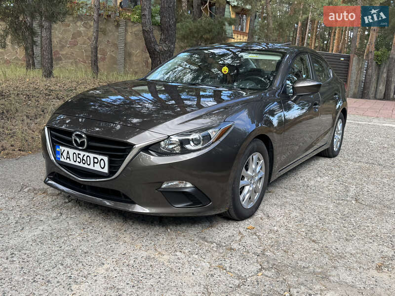 Седан Mazda 3 2013 в 