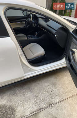 Седан Mazda 3 2018 в 