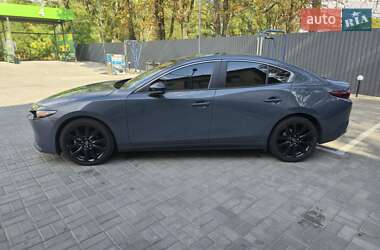 Седан Mazda 3 2023 в 
