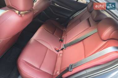 Седан Mazda 3 2023 в 