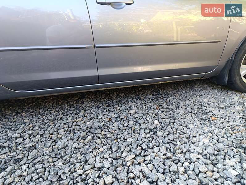 Хэтчбек Mazda 3 2005 в Первомайске