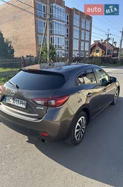 Хэтчбек Mazda 3 2014 в 