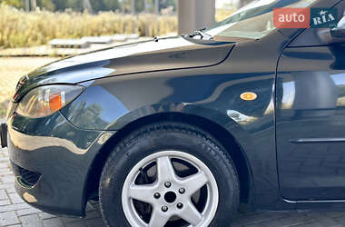 Хэтчбек Mazda 3 2005 в 
