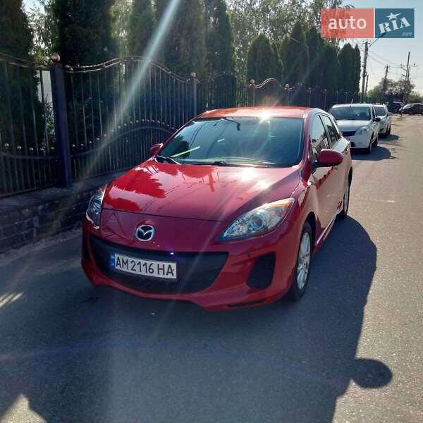 Хэтчбек Mazda 3 2013 в Житомире