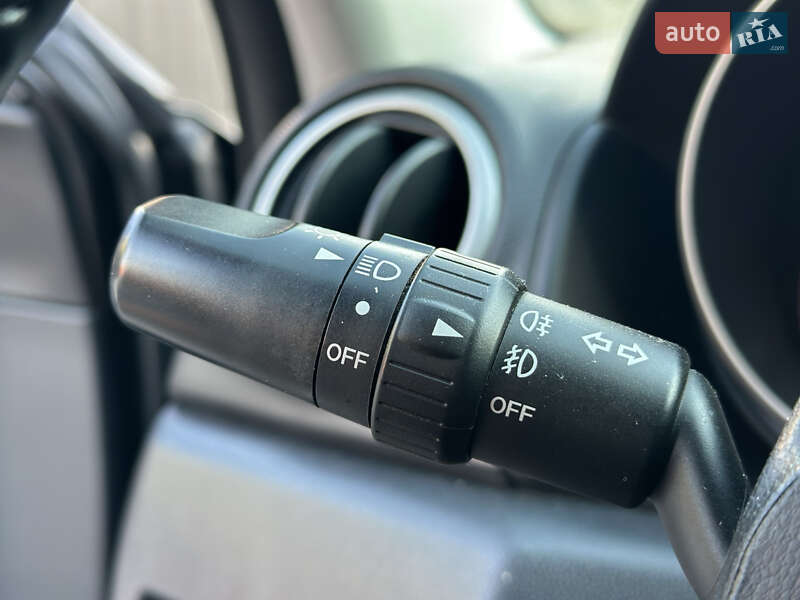 Седан Mazda 3 2009 в Днепре