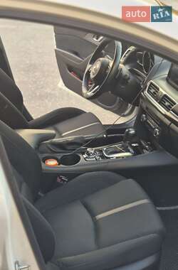 Седан Mazda 3 2017 в 
