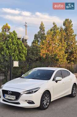 Седан Mazda 3 2017 в Харькове