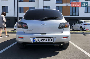 Хэтчбек Mazda 3 2005 в 