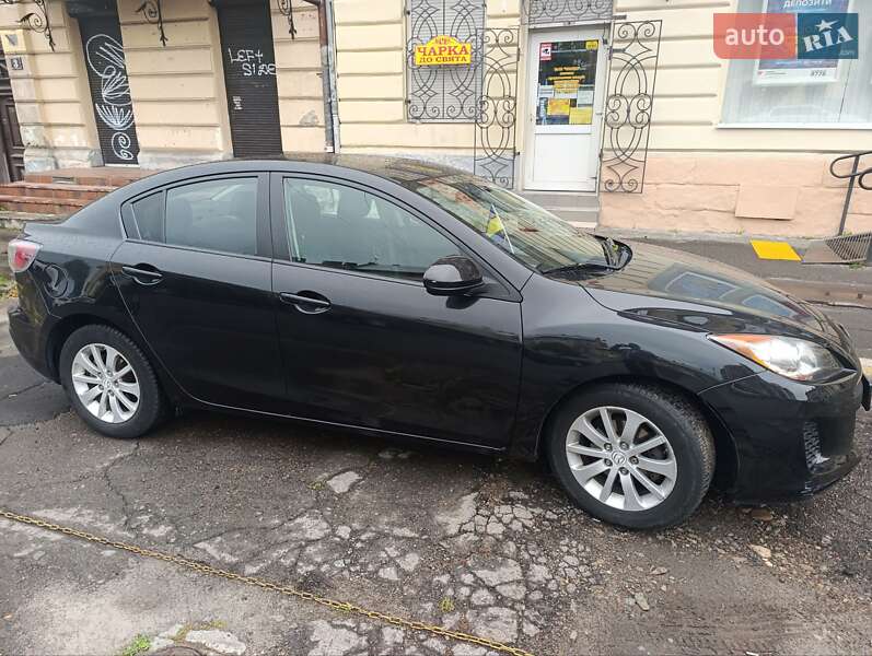 Седан Mazda 3 2012 в Львове