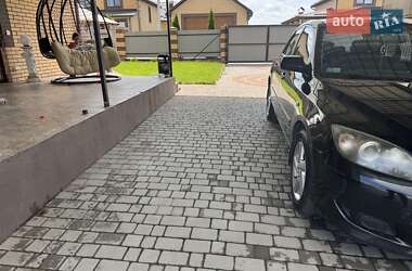 Хэтчбек Mazda 3 2005 в 