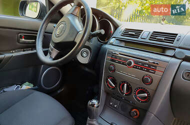 Хэтчбек Mazda 3 2007 в 
