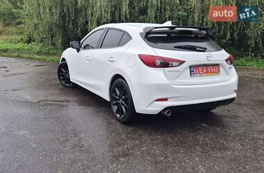 Хэтчбек Mazda 3 2018 в 