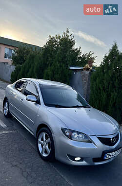 Седан Mazda 3 2005 в 