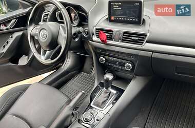 Хэтчбек Mazda 3 2015 в 