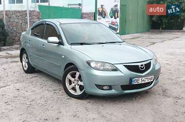 Седан Mazda 3 2004 в 