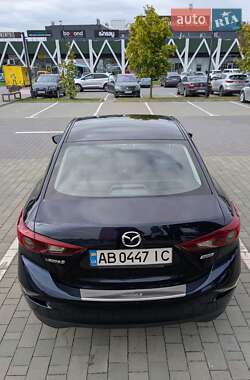 Седан Mazda 3 2016 в 