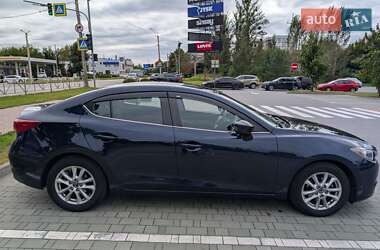Седан Mazda 3 2016 в 