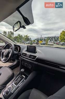Седан Mazda 3 2016 в 