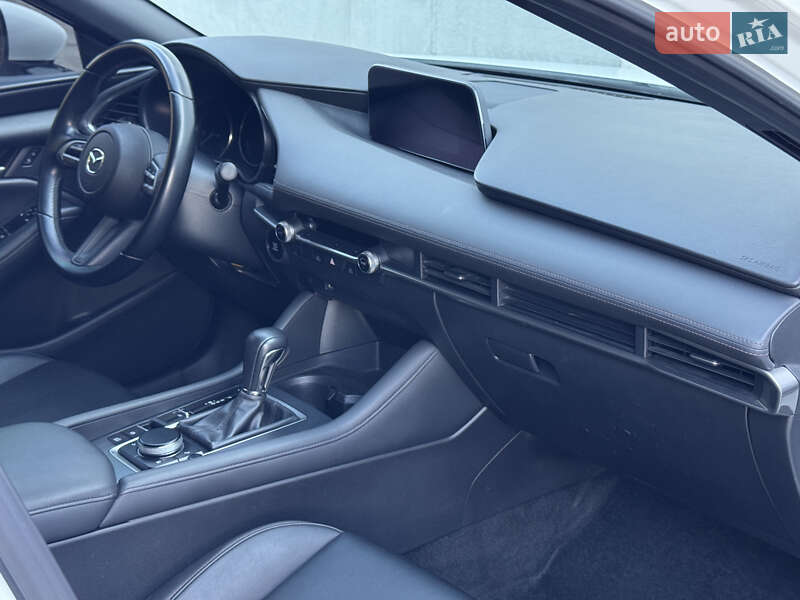 Хэтчбек Mazda 3 2019 в Запорожье