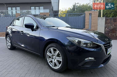 Хэтчбек Mazda 3 2015 в 