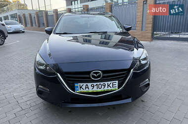 Хэтчбек Mazda 3 2015 в 