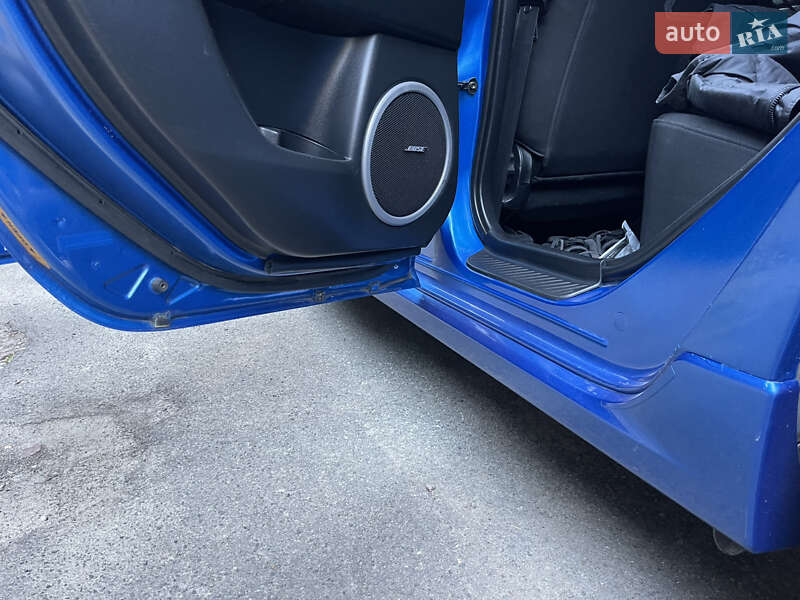 Хэтчбек Mazda 3 2003 в Киеве