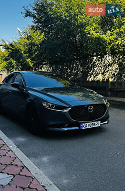 Седан Mazda 3 2022 в 