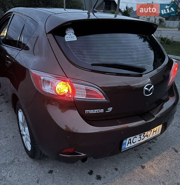 Хэтчбек Mazda 3 2011 в Львове