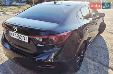 Седан Mazda 3 2017 в 