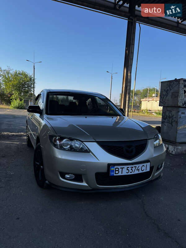 Седан Mazda 3 2007 в Кривом Роге