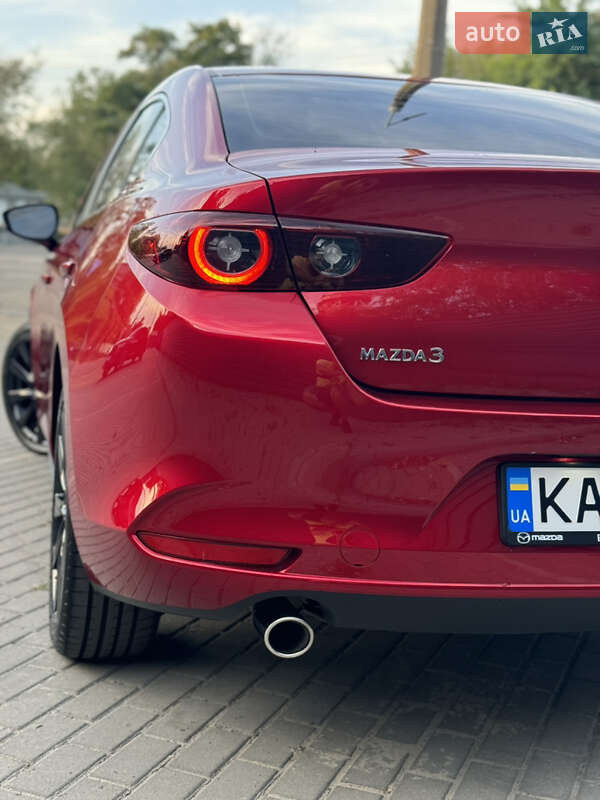 Седан Mazda 3 2023 в Киеве
