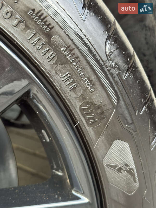 Седан Mazda 3 2023 в Киеве