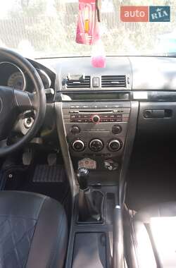 Седан Mazda 3 2007 в 
