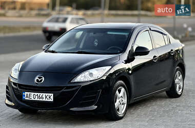 Седан Mazda 3 2010 в 