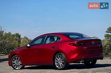 Седан Mazda 3 2023 в 