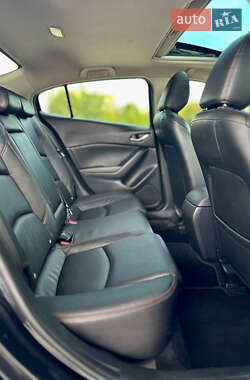 Седан Mazda 3 2015 в 