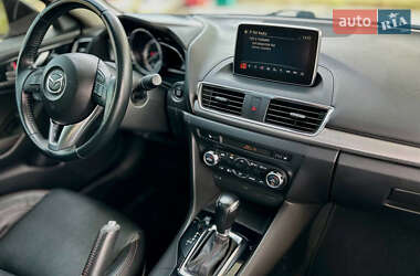 Седан Mazda 3 2015 в 