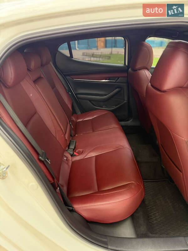 Хэтчбек Mazda 3 2020 в Сумах