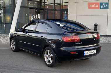 Седан Mazda 3 2004 в 