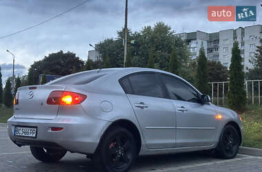 Седан Mazda 3 2004 в 