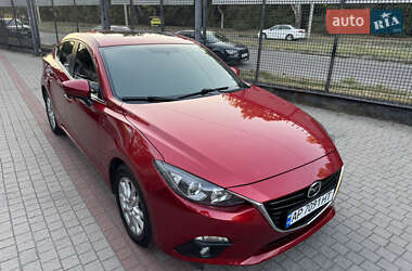 Седан Mazda 3 2015 в 