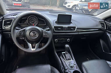 Седан Mazda 3 2015 в 