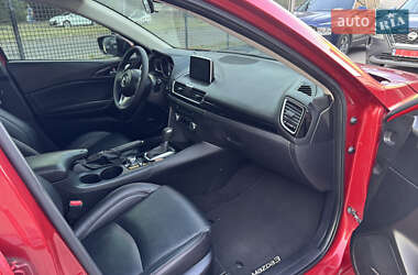 Седан Mazda 3 2015 в 