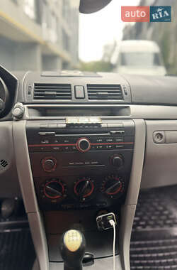 Хетчбек Mazda 3 2005 в 