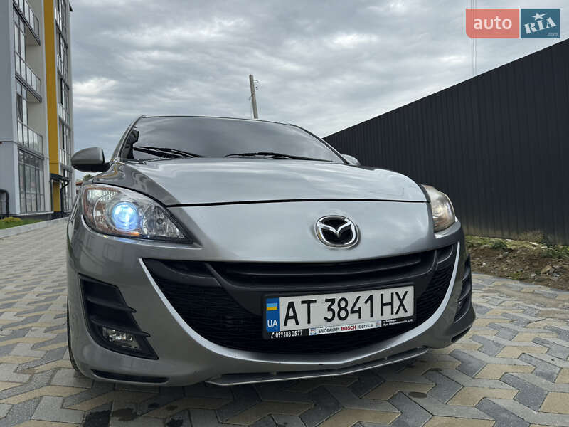 Хэтчбек Mazda 3 2010 в Надворной