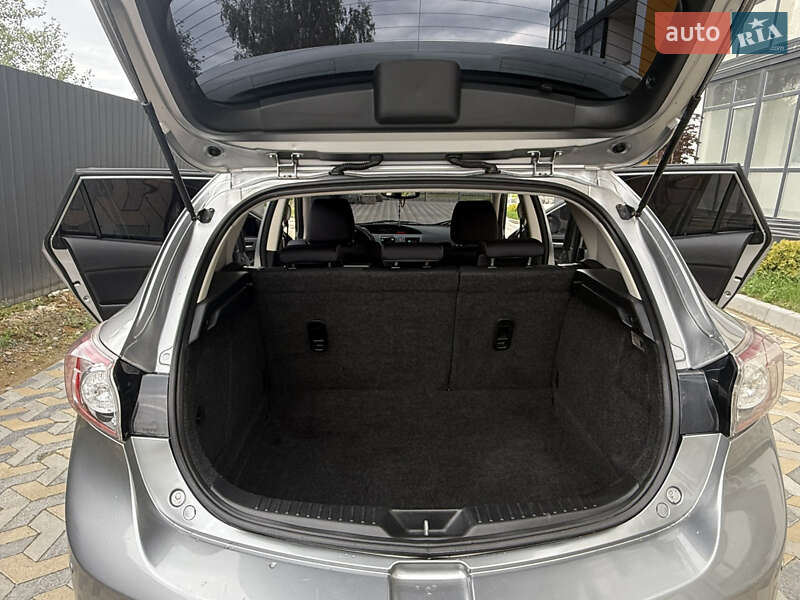 Хэтчбек Mazda 3 2010 в Надворной