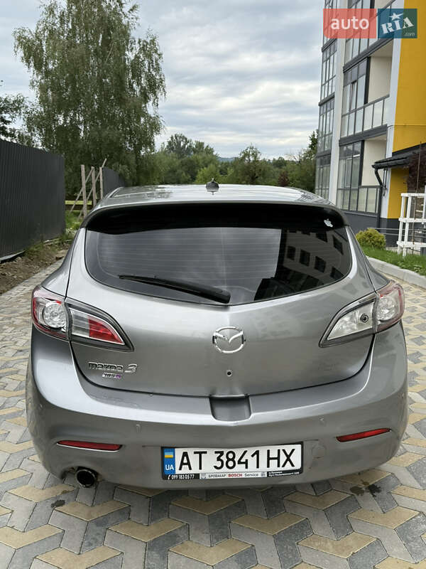 Хэтчбек Mazda 3 2010 в Надворной