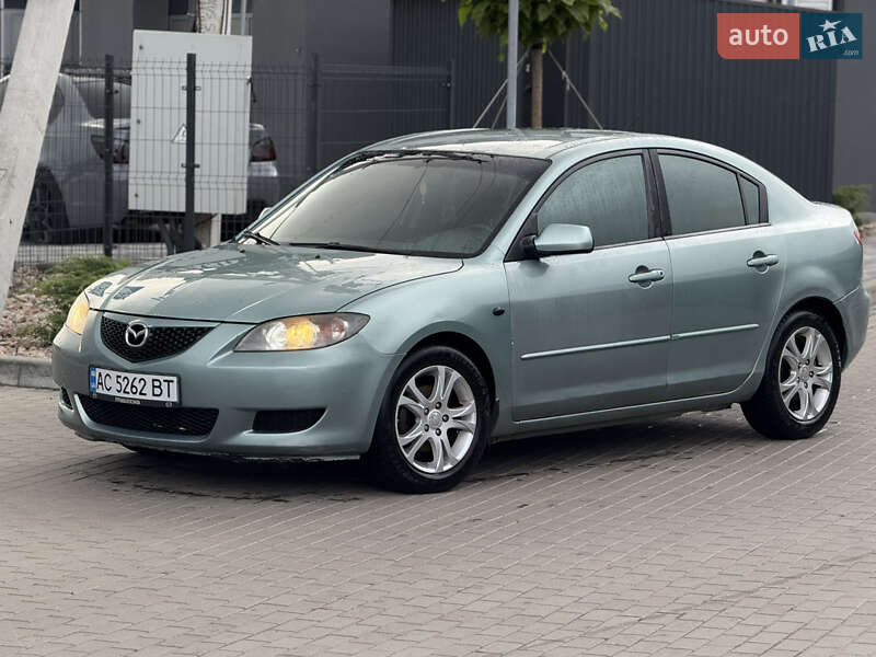 Седан Mazda 3 2003 в Луцке