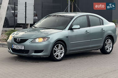 Седан Mazda 3 2003 в 
